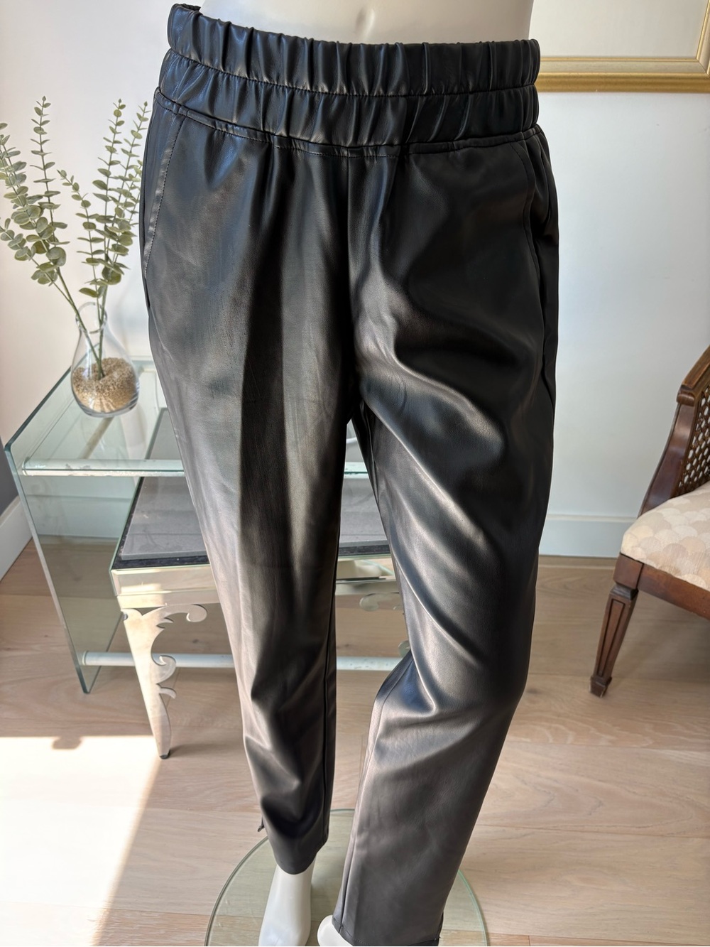 ESQUALO Black Faux Leather women Jogger Pants